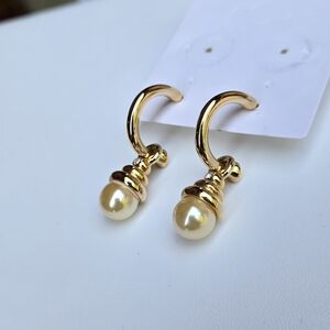 Vintage Gold and Cream Pearl Fuax Pearl Earrings